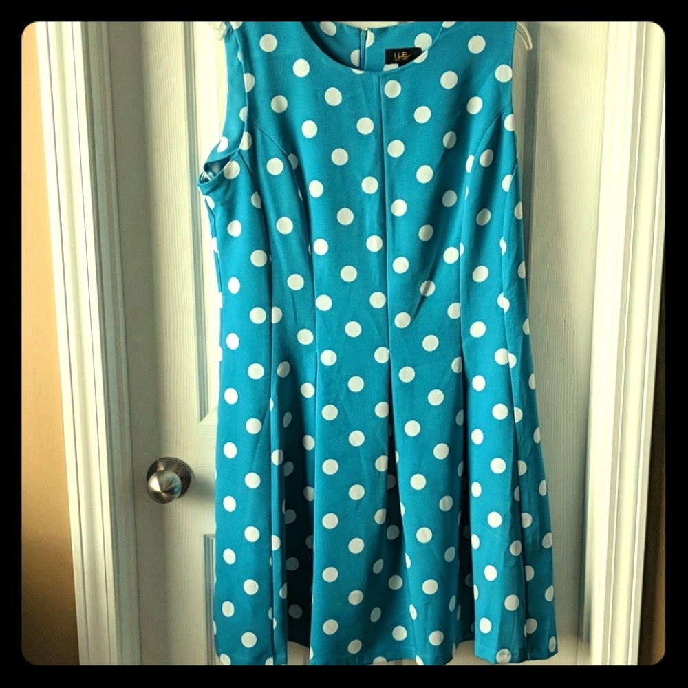 ILE New York dress, NWT
